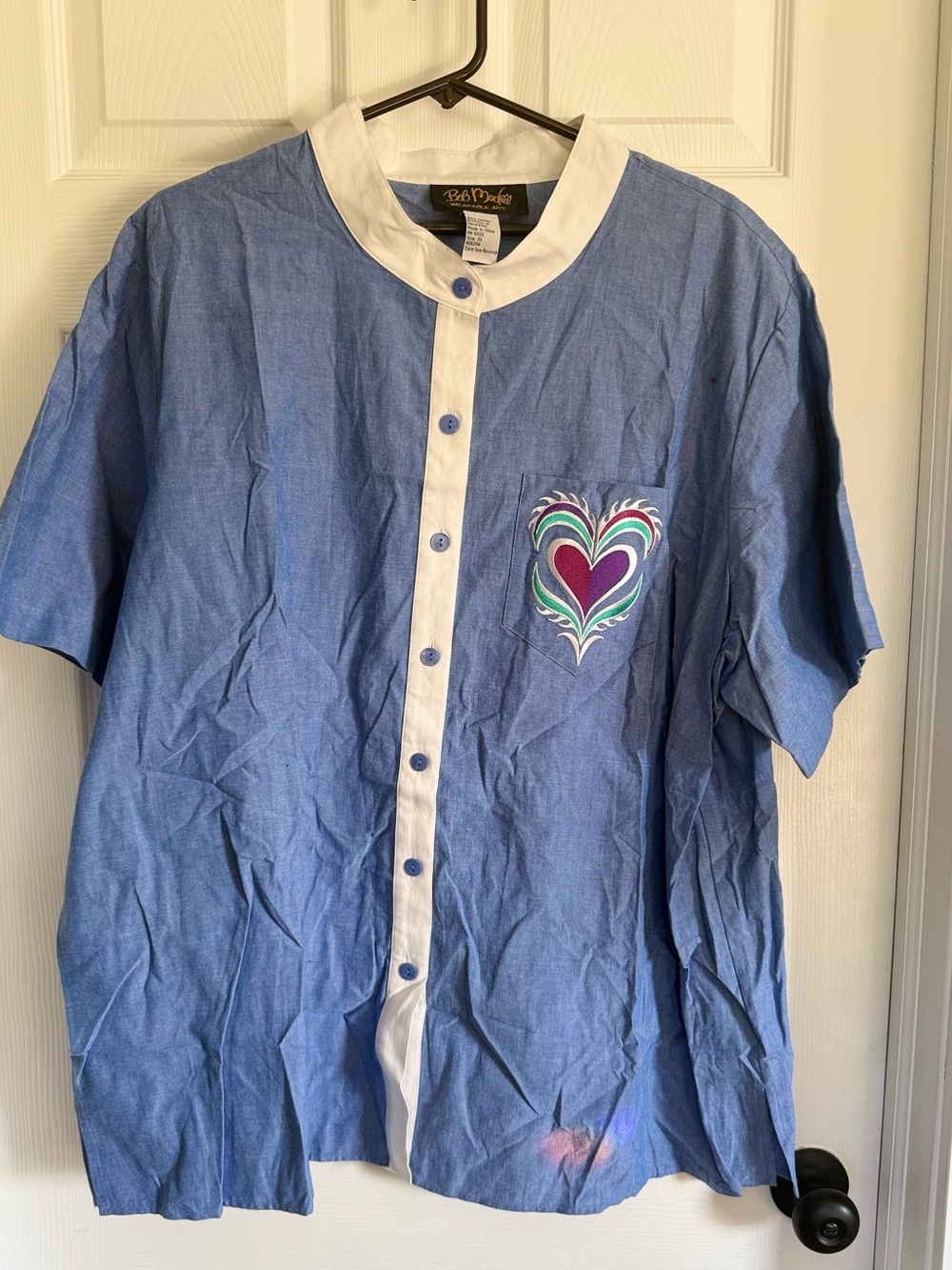 Bob Mackie Blue and White Short Sleeve Button-Up Shirt